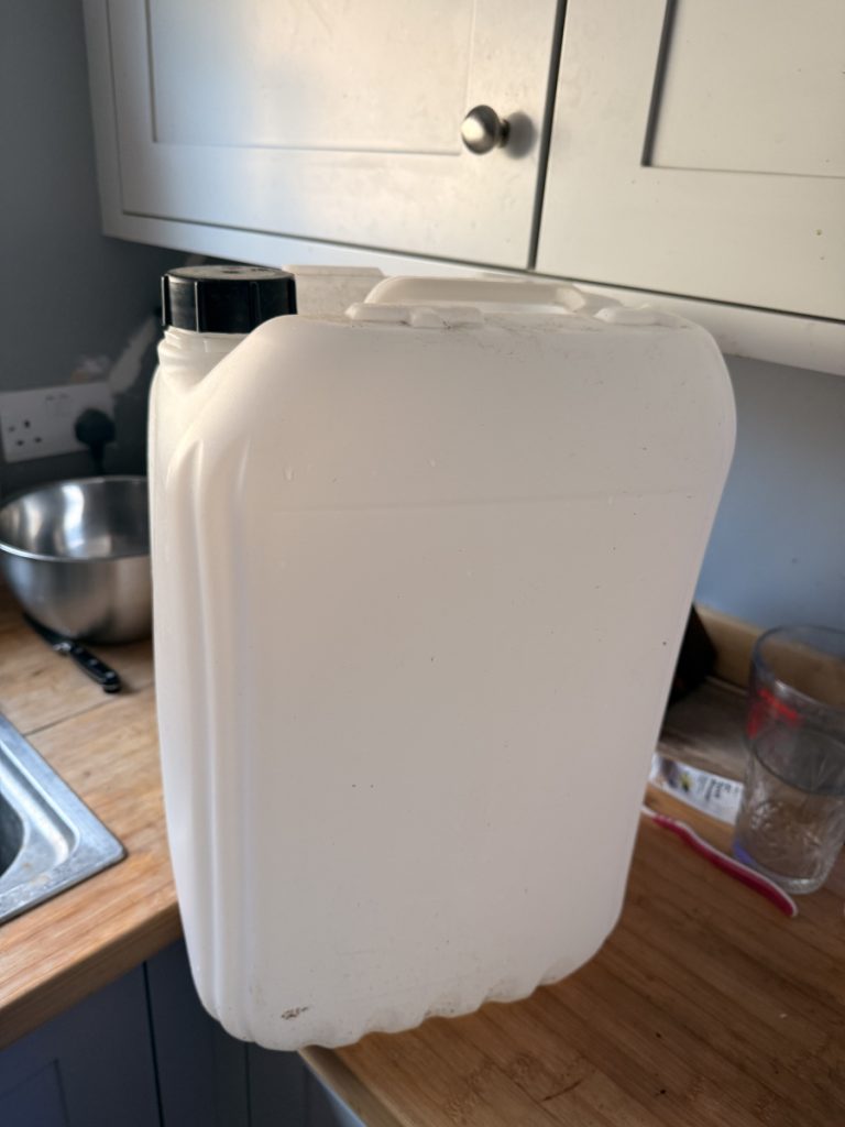 25l water container